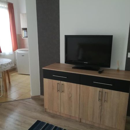 Mira Apartman Zalakaros Luaran gambar